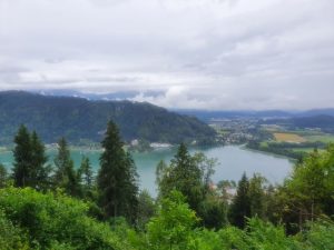 Pohled na Ossiacher See z cesty na Gerlitzen